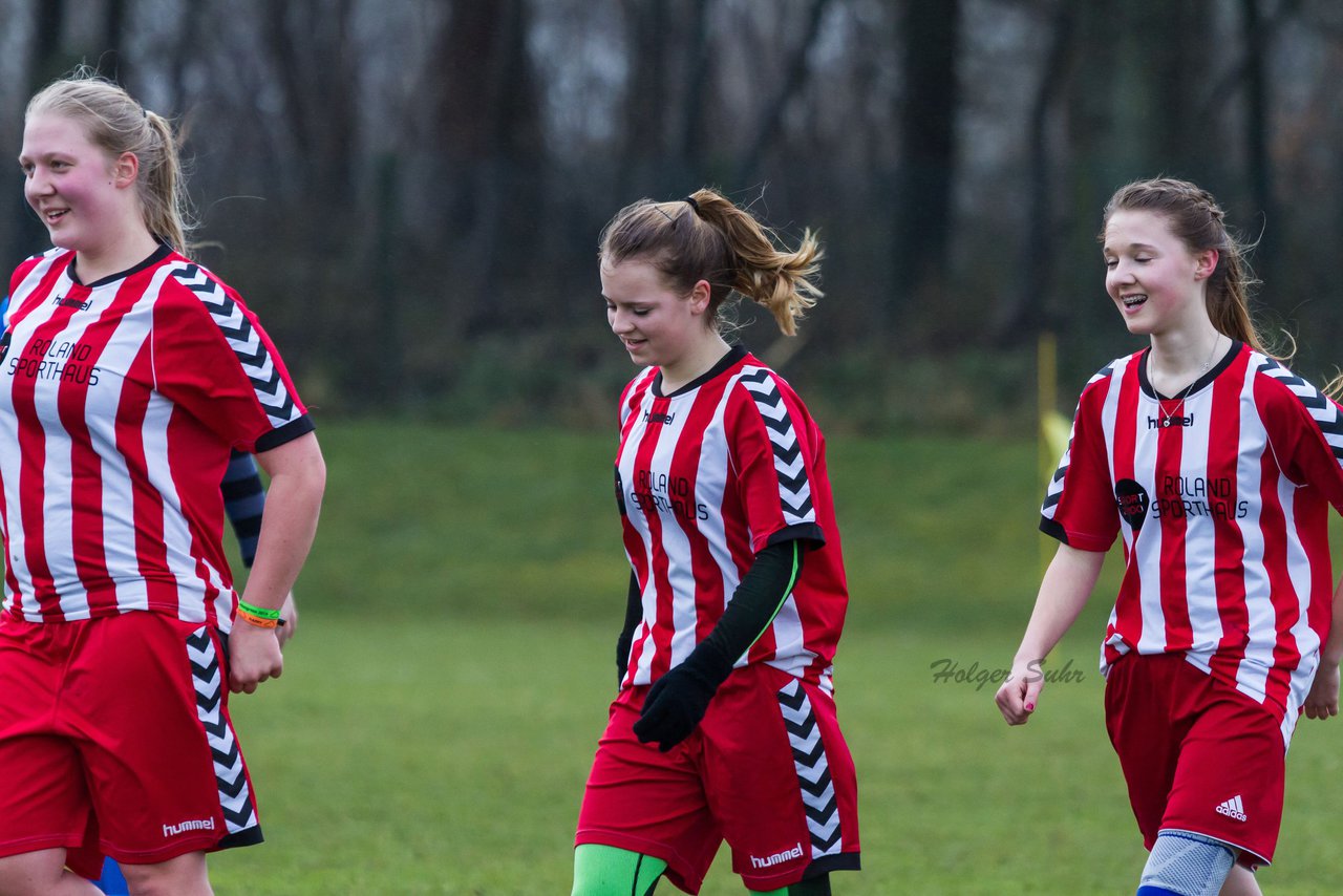 Bild 144 - C-Juniorinnen FSG-BraWie 08 - TuS Tensfeld : Ergebnis: 0:8